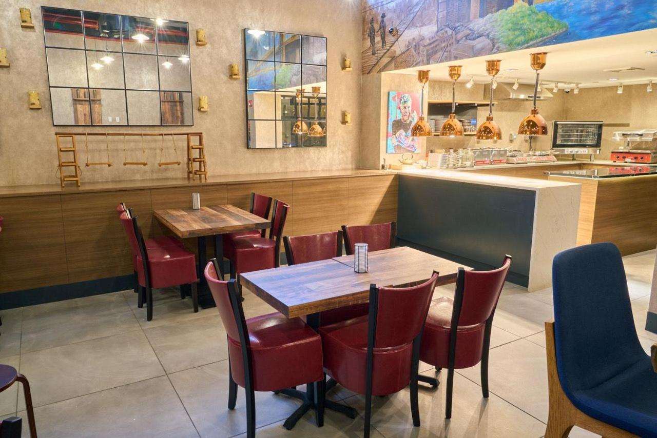 42 Hotel Williamsburg Ню Йорк Екстериор снимка